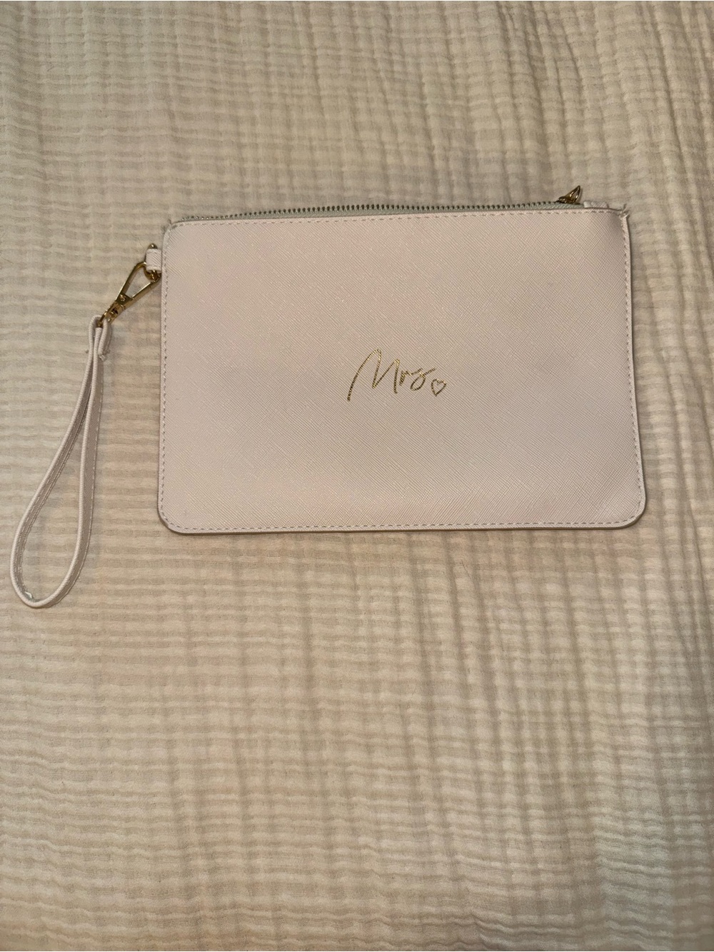Cream “Mrs” Bridal Wristlet Clutch Pouch Bride Wedding Accessories, Bachelorette